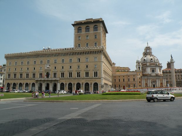  Place de Venise, bâtiment des Assicurazioni Generali